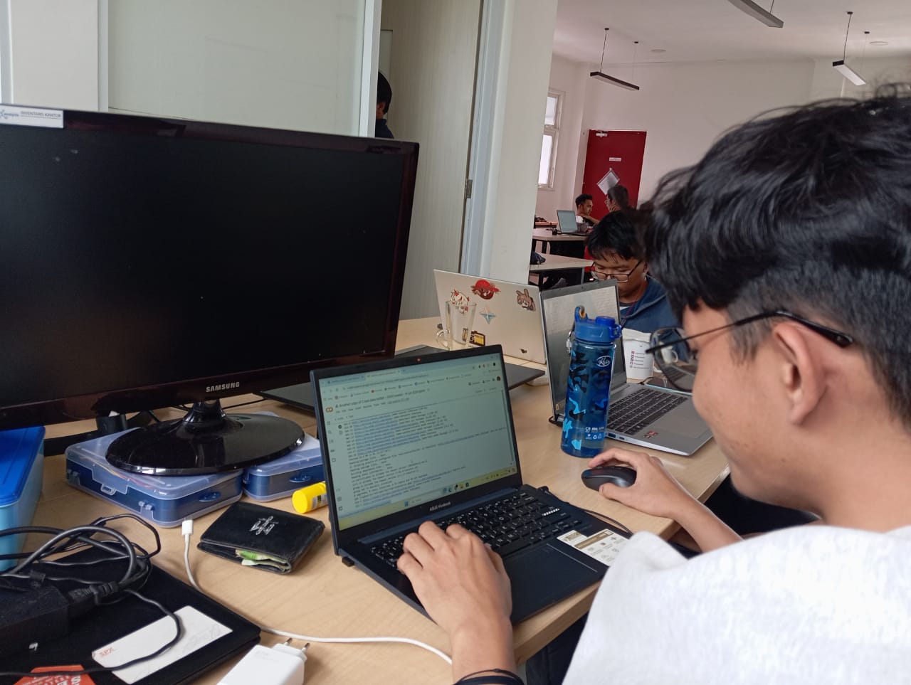 Pentingnya Penguasaan Python dalam Menguasai Ilmu Data Analyst di Era ...